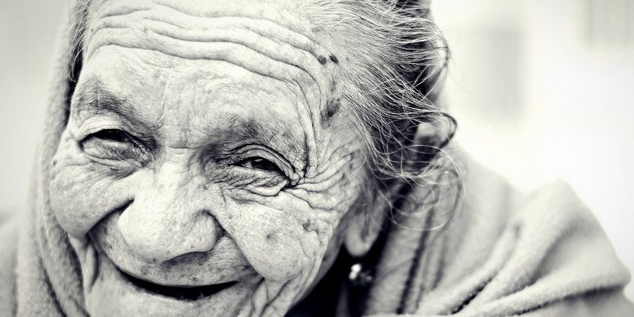 woman-1031000_1920-1