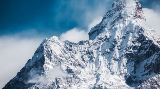 ama-dablam-gfe540d075_1280-2-thegem-blog-default
