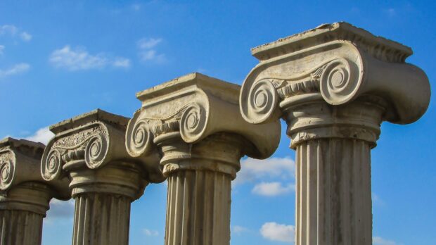 pillar-capitals-1220665_1280