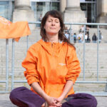 Frau Meditation MENSCHLICHE WELT Frau Meditation MENSCHLICHE WELT